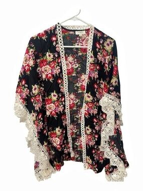 Umgee Floral Print Open Front Kimono with Crochet Trim Black & Pink